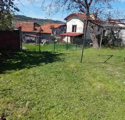 Photo 2 — House in Pernik, Prigarov Raion