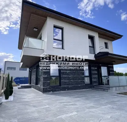 Photo 2 — House in Plovdiv, Komatevo