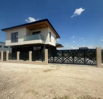 Photo 4 — House in Plovdiv, Komatevo