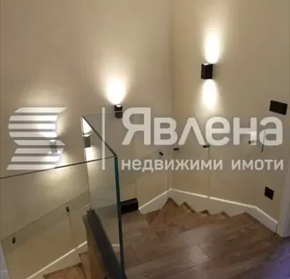 Photo 3 — House in Plovdiv, Ostromila