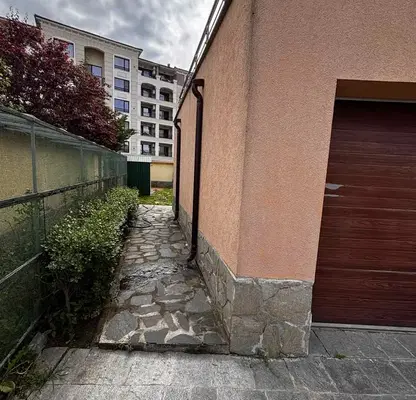 Photo 4 — House in Plovdiv, Ostromila