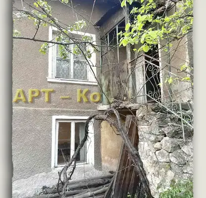 Снимка 2 — Къща в Перник, Радомир