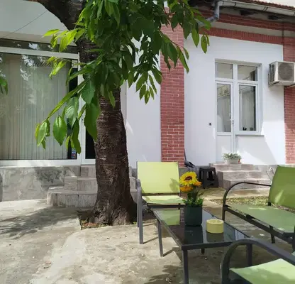 Photo 2 — House in Ruse, Centyr