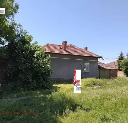 Снимка 4 — Къща във Велико Търново, с. Бутово