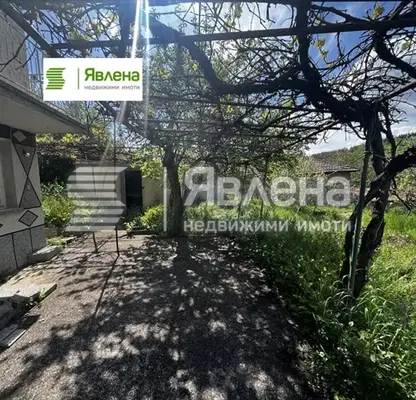 Снимка 3 — Къща в София, с. Бърложница
