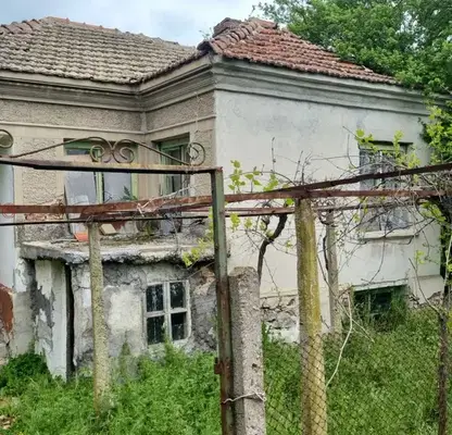 Снимка 4 — Къща в Бургас, с. Церковски