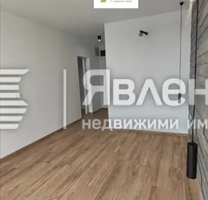 Снимка 4 — Къща в Добрич, с. Църква