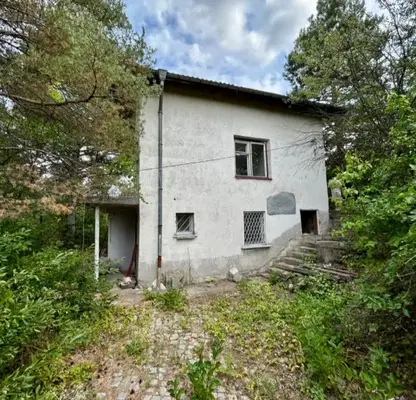 Photo 5 — House in German