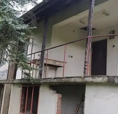 Снимка 3 — Къща в Ловеч, с. Голям извор