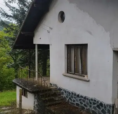 Снимка 4 — Къща в Ловеч, с. Голям извор