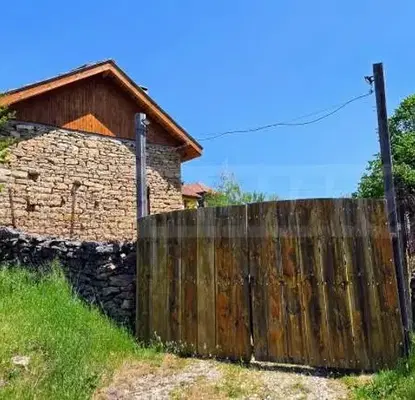 Снимка 5 — Двуетажна къща с 3 спални в с. Коевци, Велико Търново