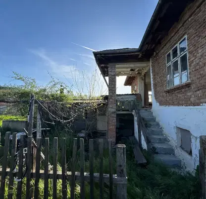 Снимка 2 — Къща във Варна, с. Комарево