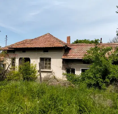 Снимка 4 — Къща във Велико Търново, с. Козловец
