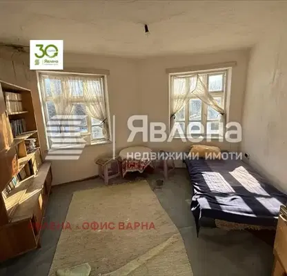Снимка 4 — Къща във Варна, с. Крумово