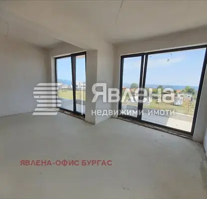 Снимка 3 — Къща в Бургас, с. Лозенец