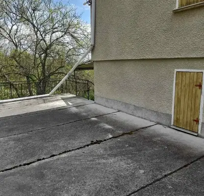 Photo 3 — House in Pernik, Lyalinci