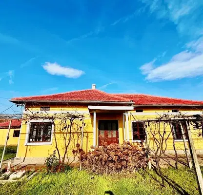 Photo 2 — House in Dobrich, Lyulyakovo