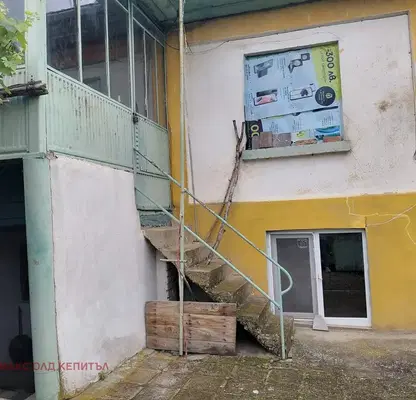 Снимка 5 — Къща във Велико Търново, с. Недан