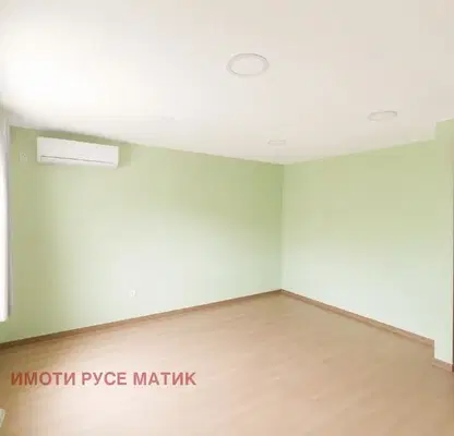 Photo 2 — House in Ruse, Pisanec