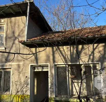 Снимка 4 — Къща във Велико Търново, с. Полски Сеновец