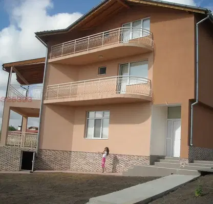 Photo 2 — Spacious 9-room house with sea view in Rogachevo village