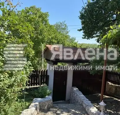 Снимка 3 — Къща в Ловеч, с. Румянцево