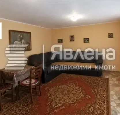 Снимка 3 — Къща в Добрич, с. Стожер