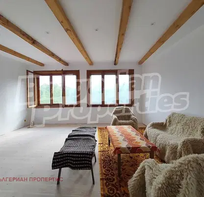 Photo 2 — House in Oblast Lovech, Velchevo