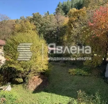 Снимка 2 — Къща в с. Владая