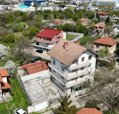 Снимка 3 — Къща в София, Люлин 9