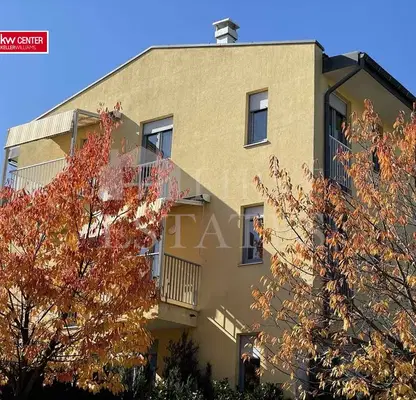 Снимка 2 — Къща в София, Малинова долина