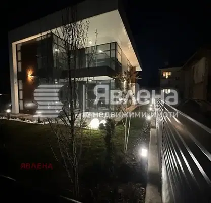 Photo 2 — Two-storey house with garage and terrace in Obelya, Sofia
