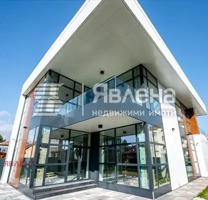 Photo 5 — Two-storey house with garage and terrace in Obelya, Sofia