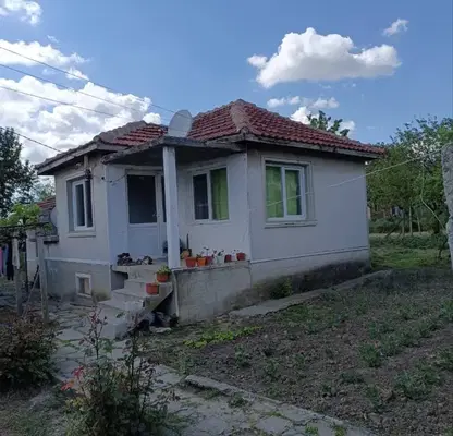 Снимка 2 — Къща във Варна, Суворово