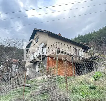 Photo 2 — House in област София, Svoge
