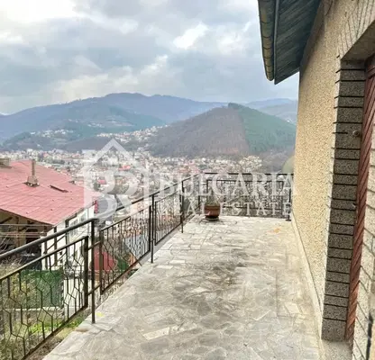Photo 3 — House in област София, Svoge