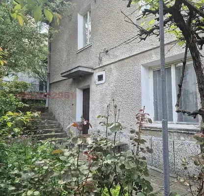 Photo 2 — House in област София, Svoge