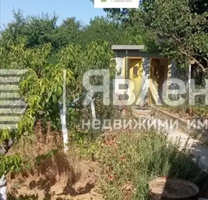 Снимка 2 — Къща във Варна, м-т Боровец - юг