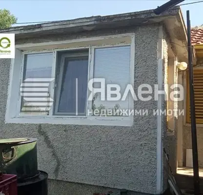 Снимка 3 — Къща във Варна, м-т Боровец - юг