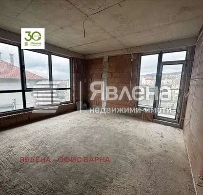Снимка 3 — Къща във Варна, Виница