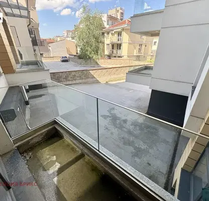 Photo 4 — Office in Ruse, Centyr