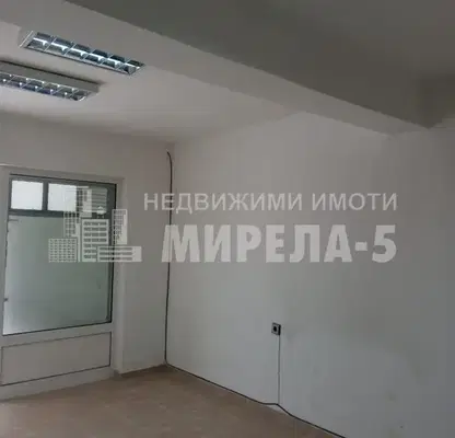 Photo 2 — Office in Ruse, Shirok Centyr