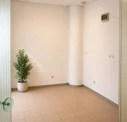 Photo 2 — Office in Sofiya, Lyulin 7