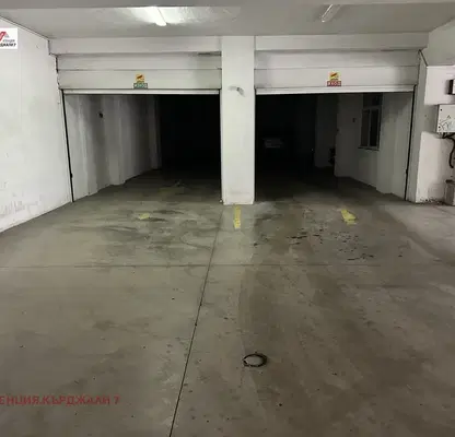 Photo 4 — Garage/Parking in Kyrdjali, Centyr