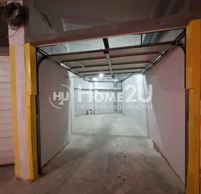 Photo 2 — Garage/Parking in Varna, Centyr