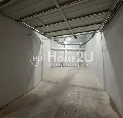 Photo 3 — Garage/Parking in Varna, Centyr