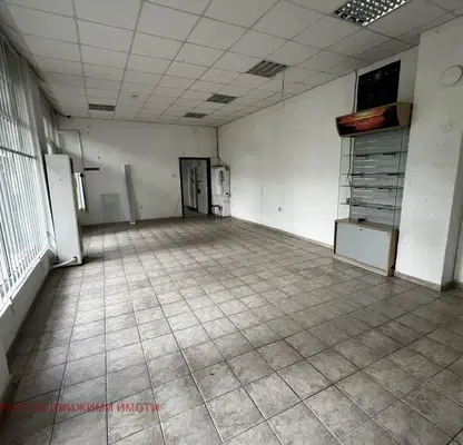 Photo 2 — Shop in Gabrovo, Centyr