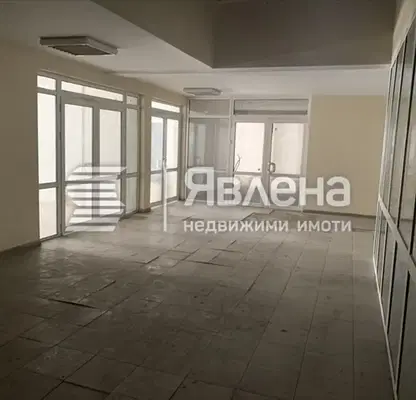 Снимка 4 — Магазин в София, Красно село