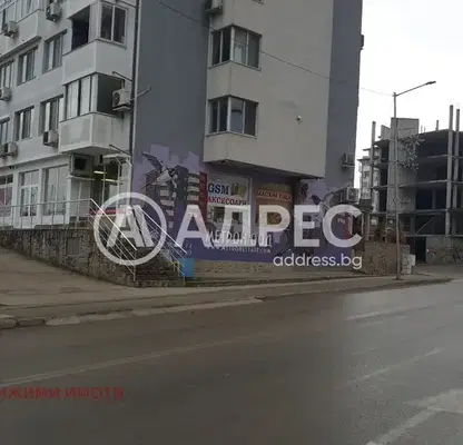 Снимка 2 — Магазин във Велико Търново, Зона Б