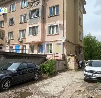 Photo 2 — Warehouse in Sofiya, Goce Delchev